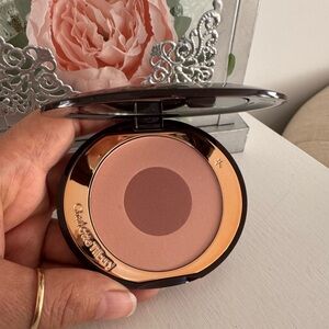 Charlotte tilbury CHEEK TO CHIC COLOR SEX ON FIRE